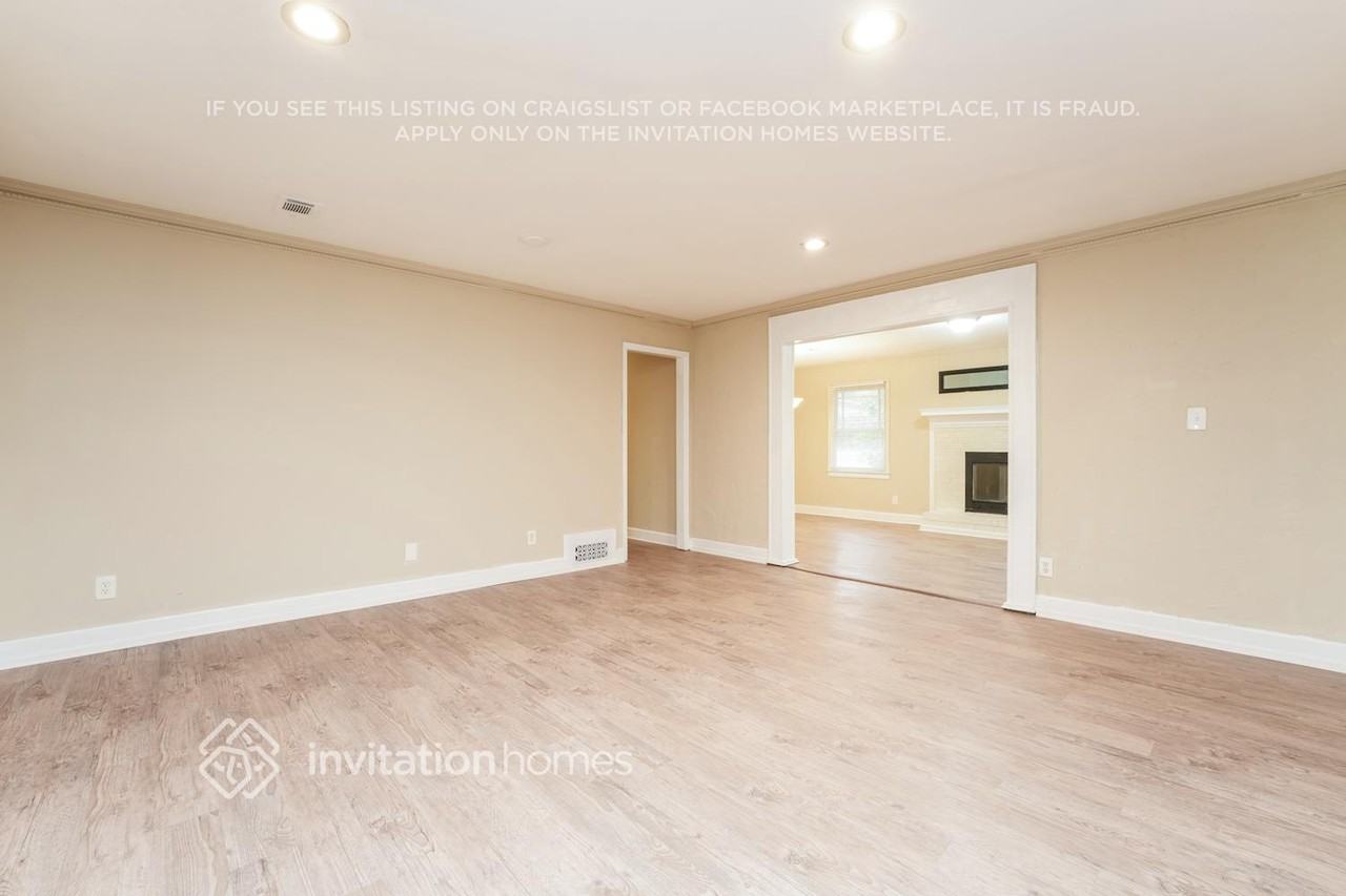 3687 Citation Dr - Photo 3 of 17