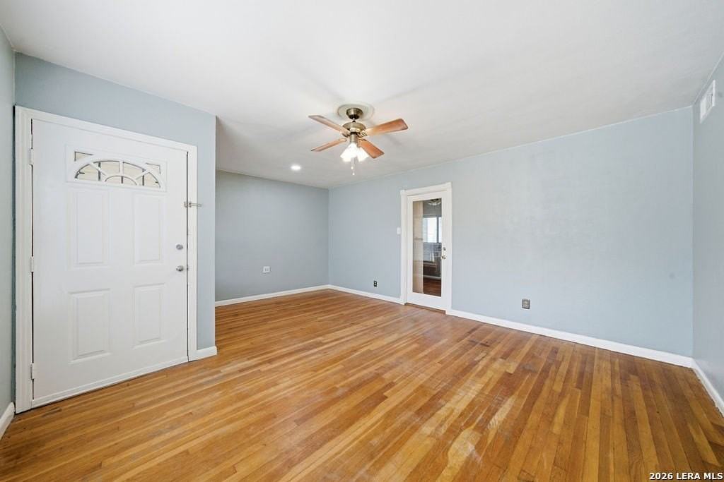 3147 E Southcross Blvd - Photo 5 of 14