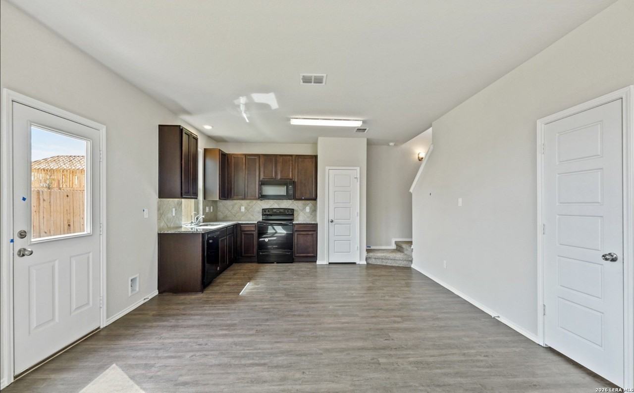 9422 Trap Rock Dr - Photo 3 of 12