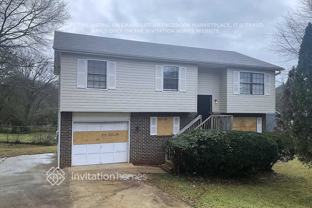 2700 Rockdale Dr - Photo 1 of 1