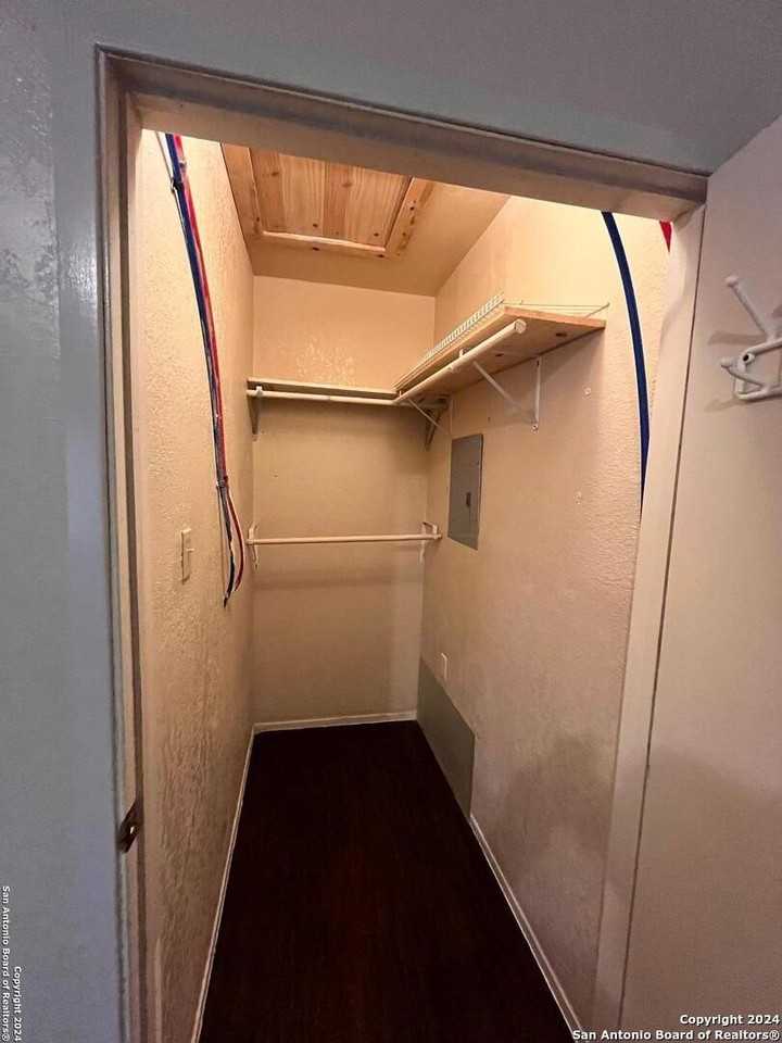 6911 N Us Highway 281 Unit 1 #1 - Photo 7 of 11