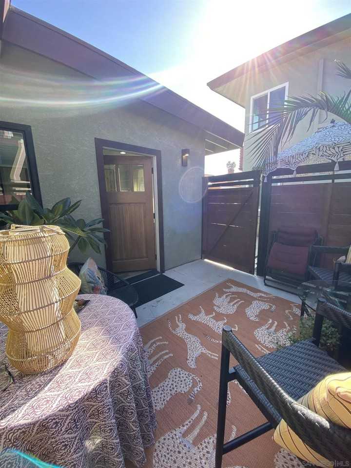 3042 Newell St - Photo 7 of 16