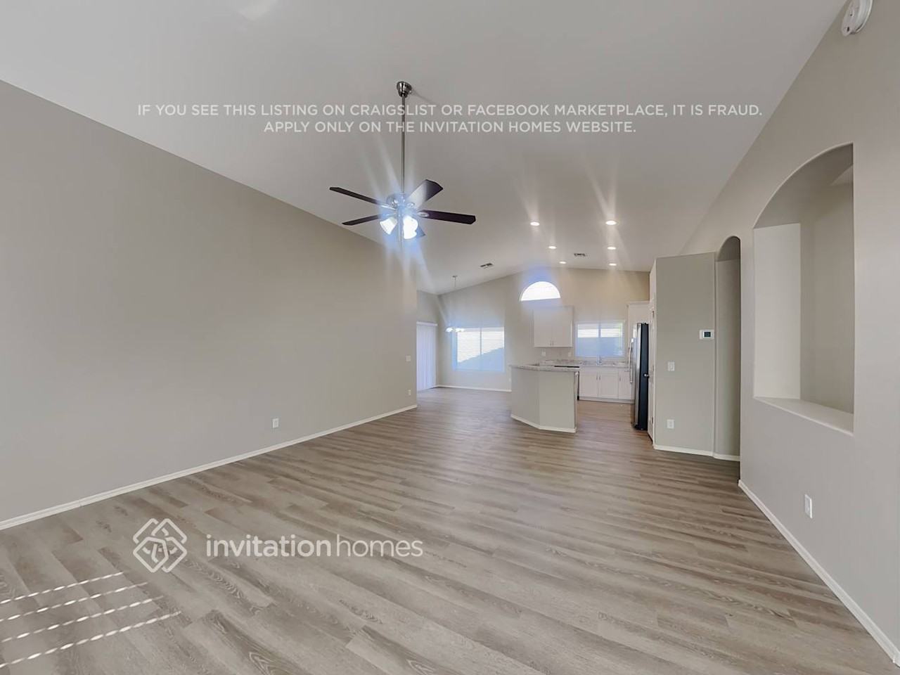 11601 W Jackson St - Photo 4 of 20