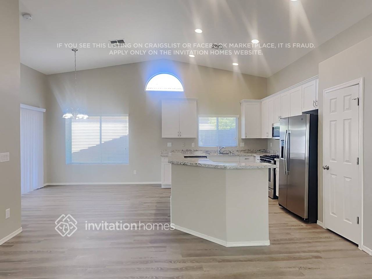 11601 W Jackson St - Photo 5 of 20