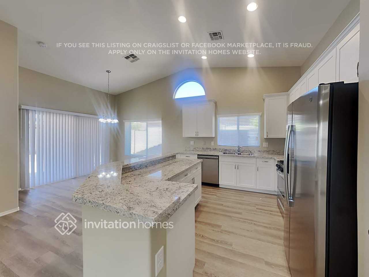 11601 W Jackson St - Photo 7 of 20