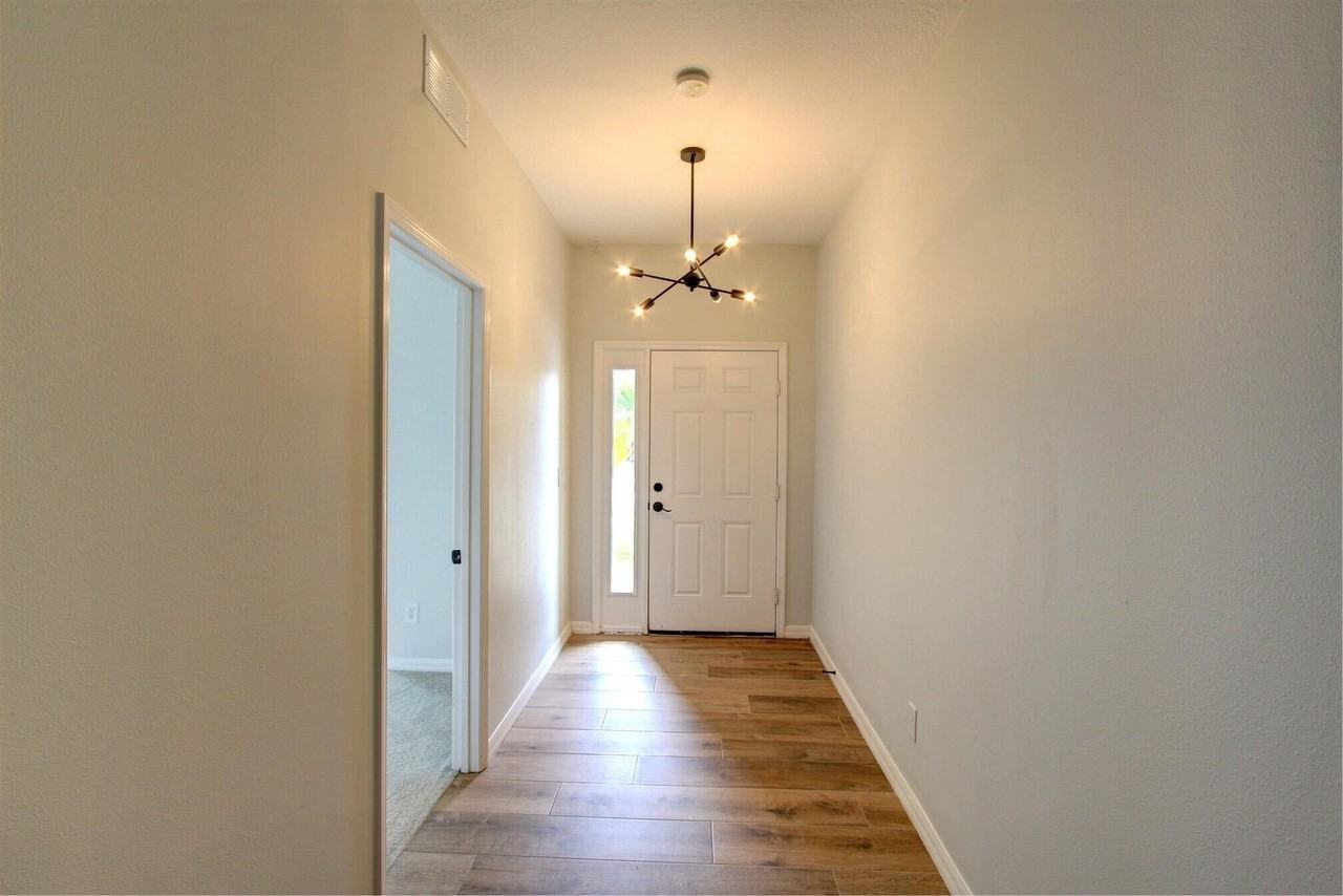 5868 Duskywing Dr - Photo 4 of 36