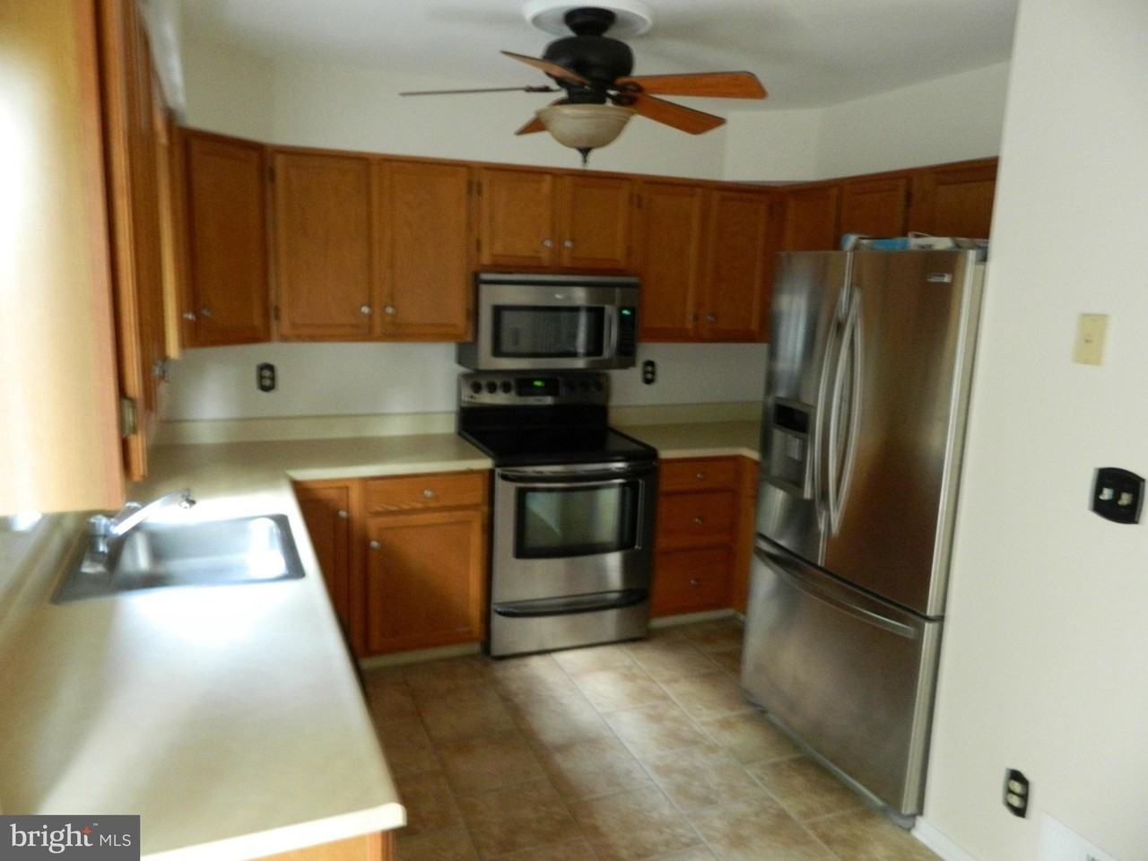 1321 Merry Hill Ct - Photo 3 of 11