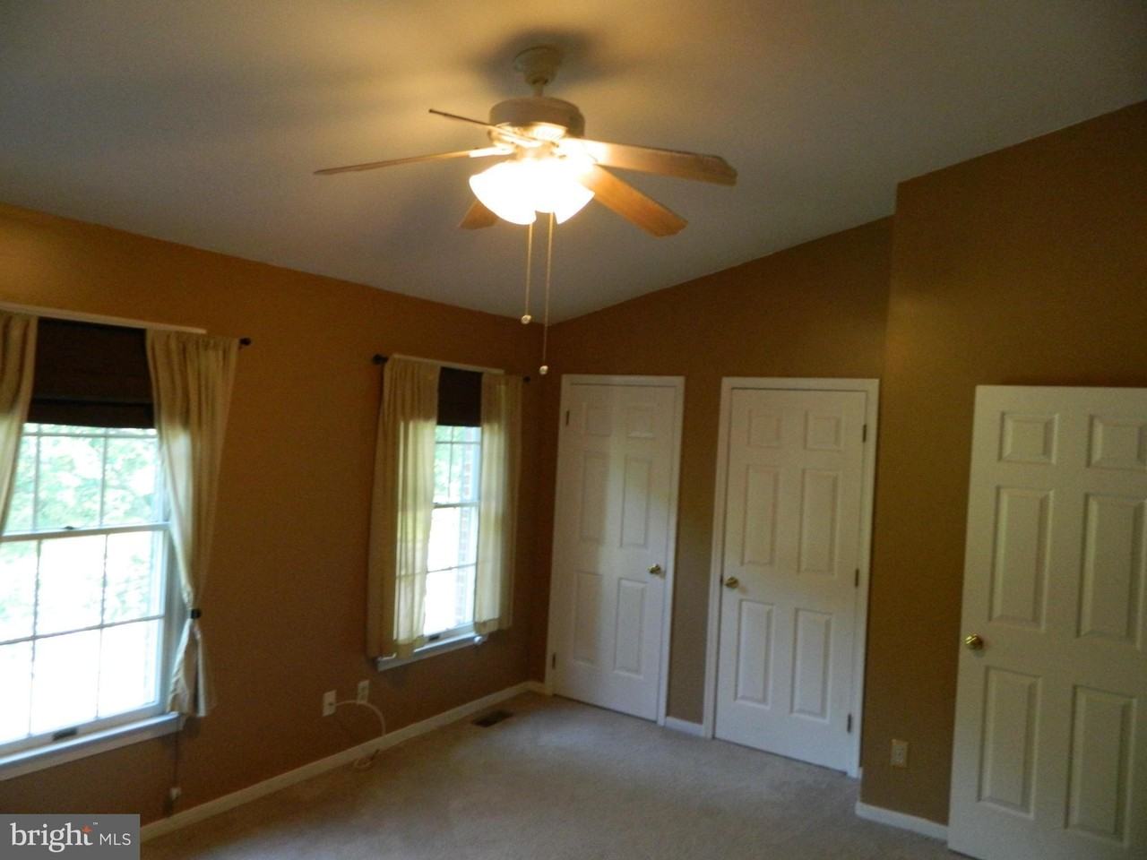 1321 Merry Hill Ct - Photo 4 of 11