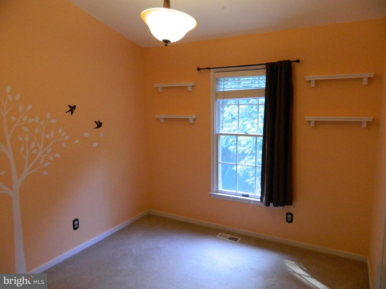 1321 Merry Hill Ct - Photo 7 of 11