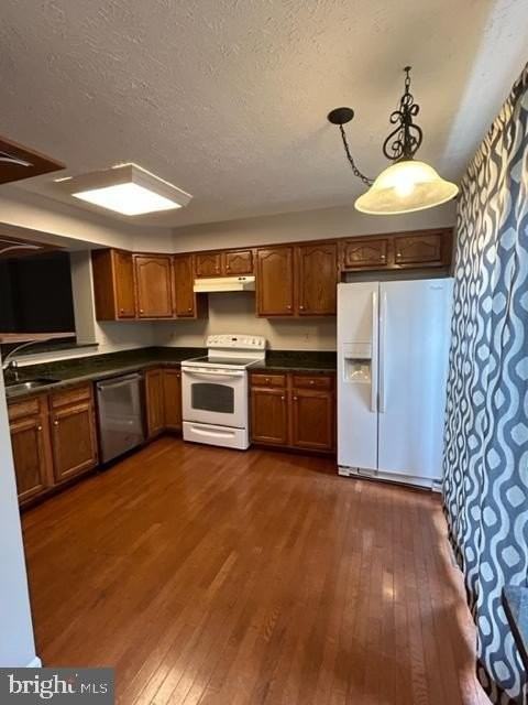 8562 Black Star Cir - Photo 2 of 20