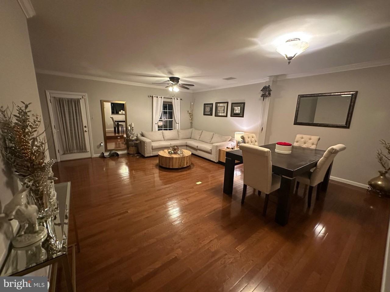 8562 Black Star Cir - Photo 3 of 20