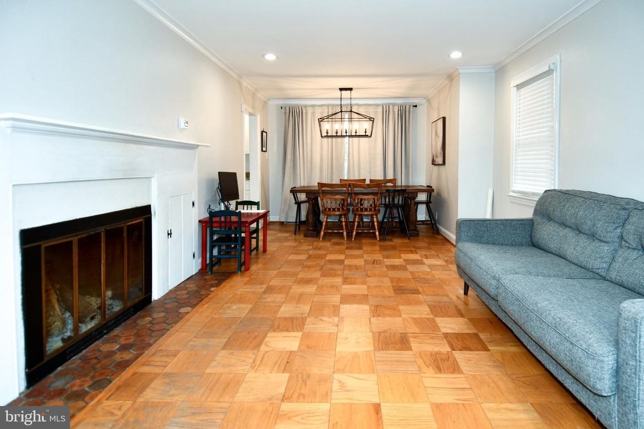 9325 Long Branch Pkwy - Photo 2 of 27