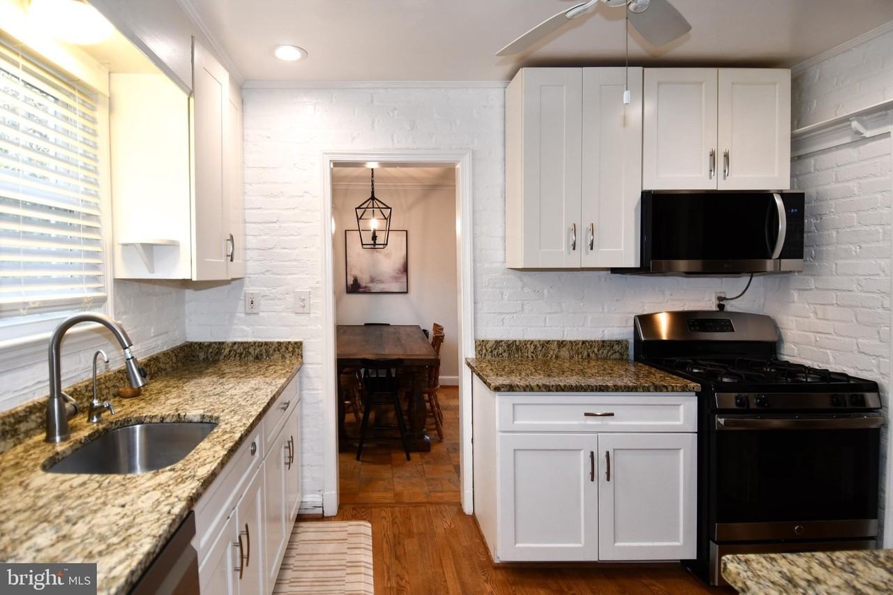 9325 Long Branch Pkwy - Photo 5 of 27