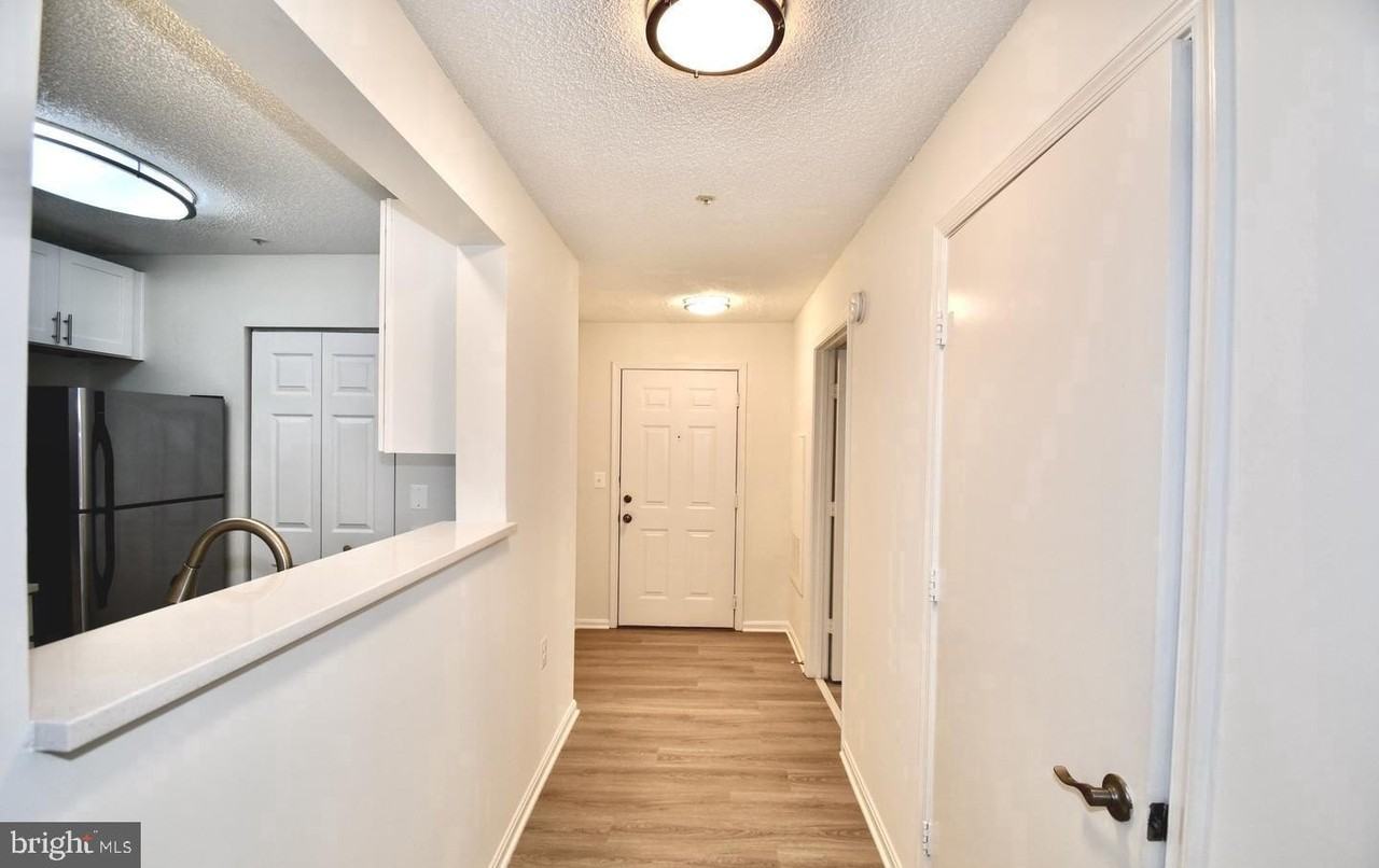 12901 Churchill Ridge Cir Apt 1 #1 - Photo 3 of 22