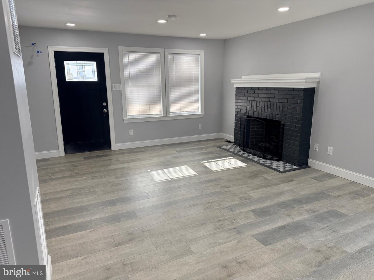 109 Paoli Pike - Photo 2 of 31