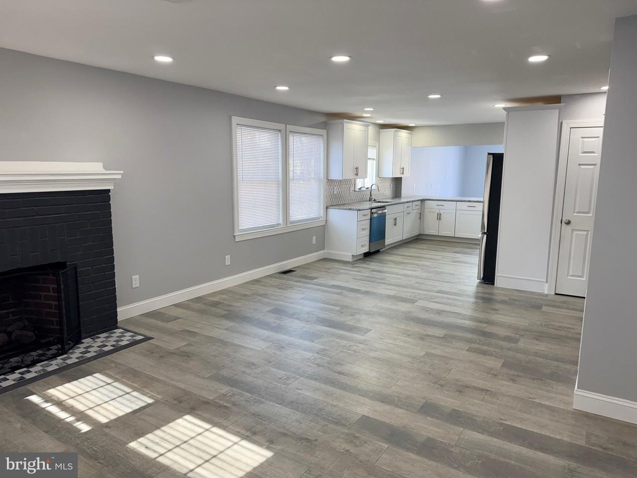 109 Paoli Pike - Photo 4 of 31