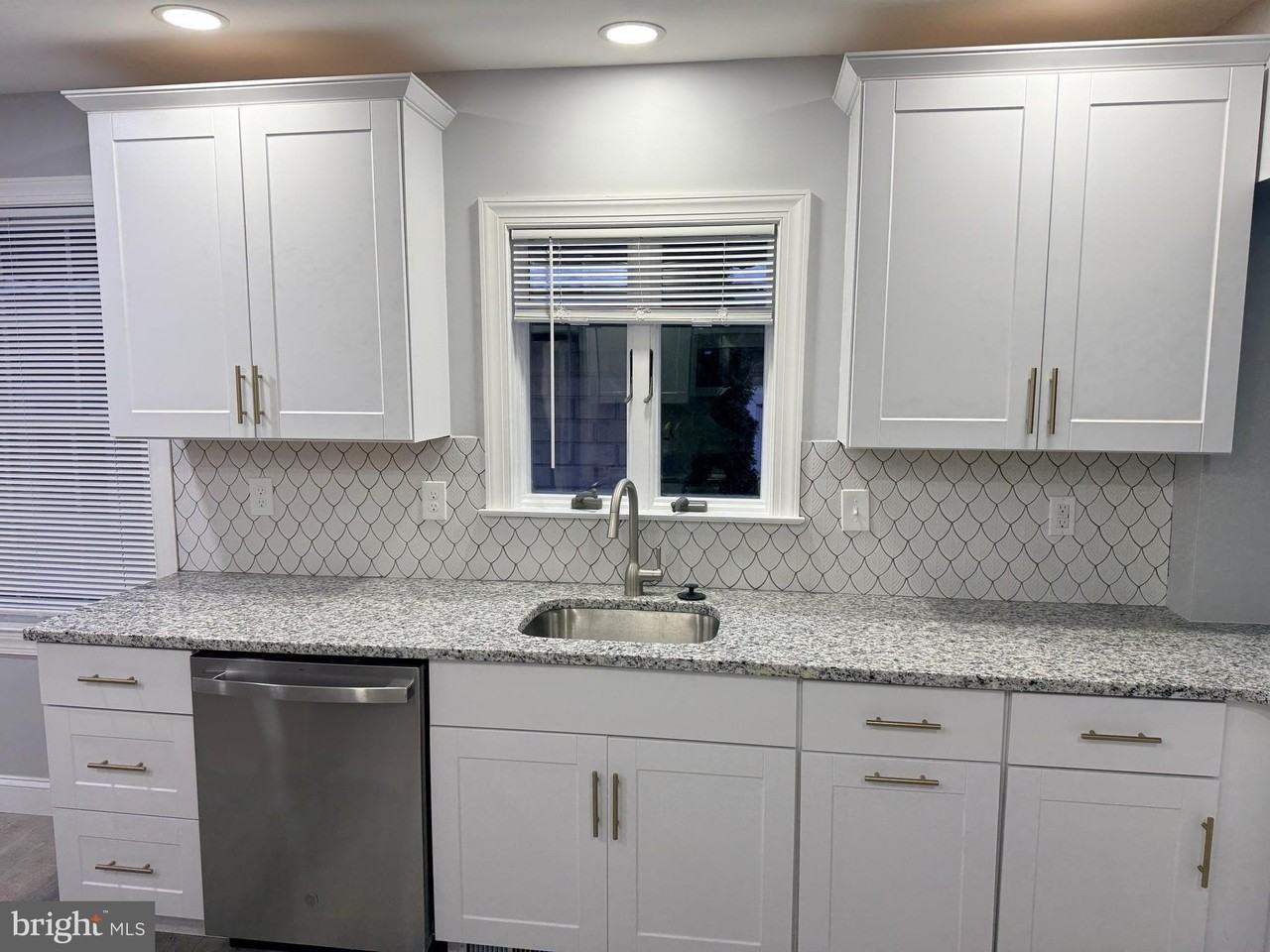 109 Paoli Pike - Photo 5 of 31