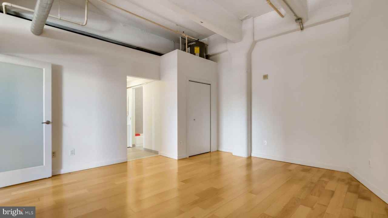 444 N 4th St Unit 213 #213 - Photo 5 of 19