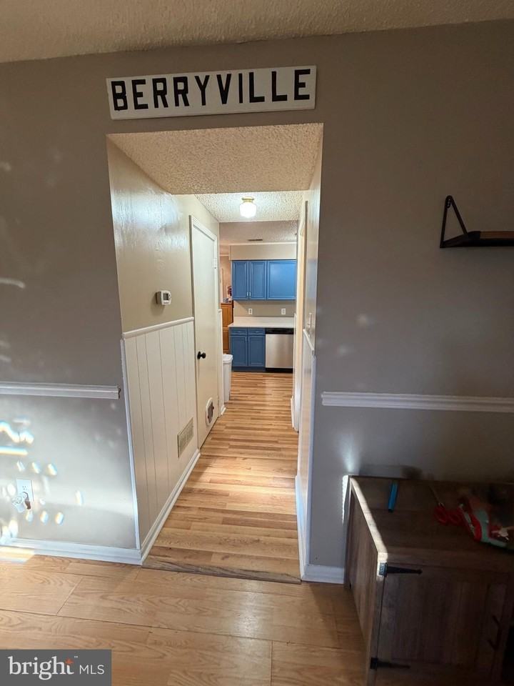 218 Moore Dr - Photo 2 of 15