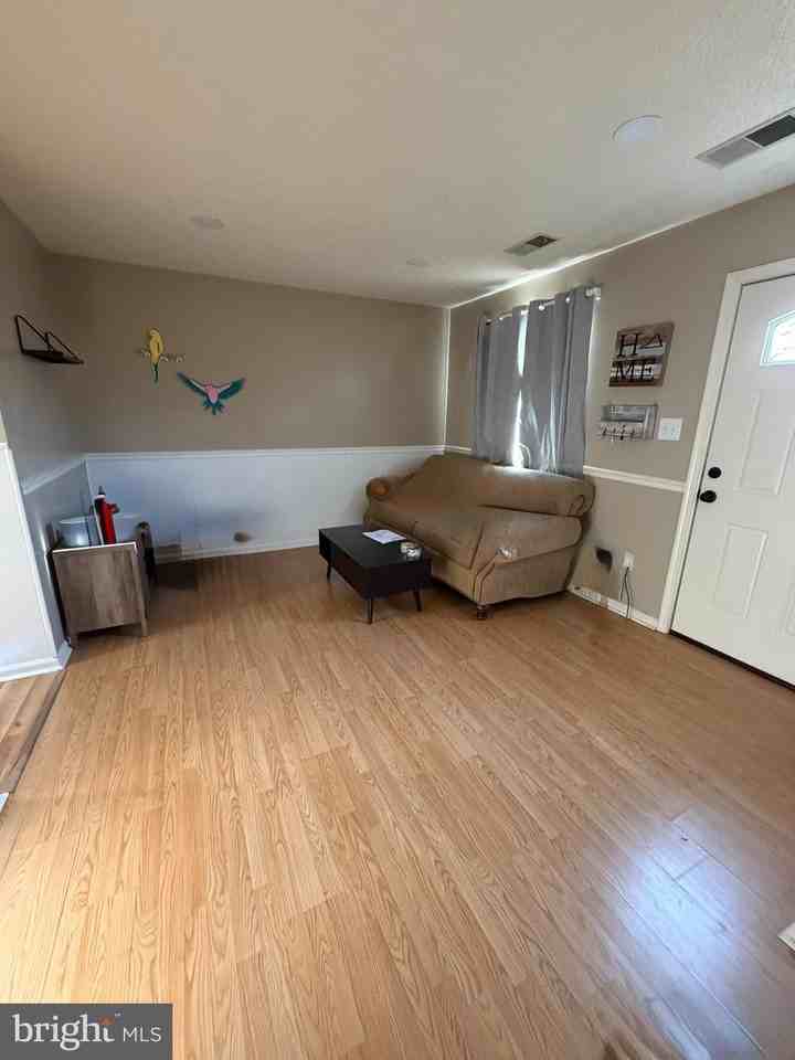 218 Moore Dr - Photo 3 of 15