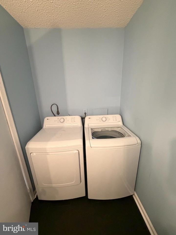 218 Moore Dr - Photo 6 of 15