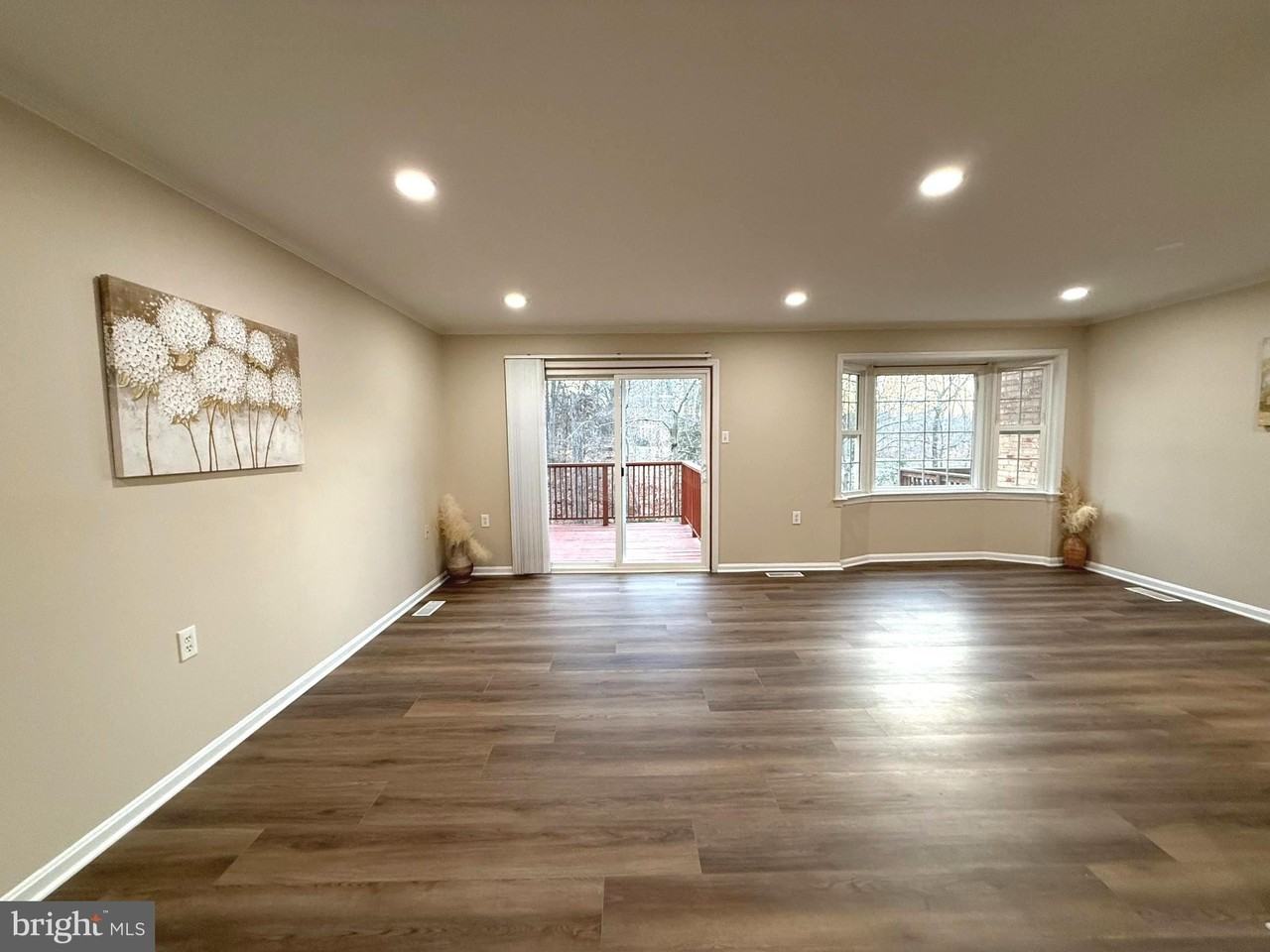 11382 Cromwell Ct - Photo 7 of 27