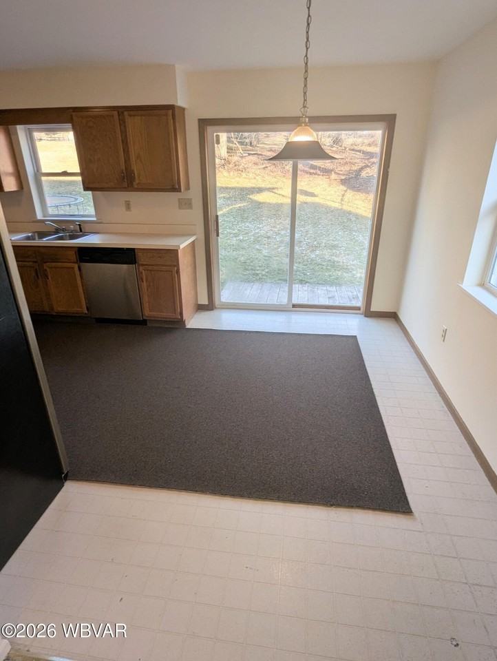 804 Wildwood Blvd - Photo 6 of 22