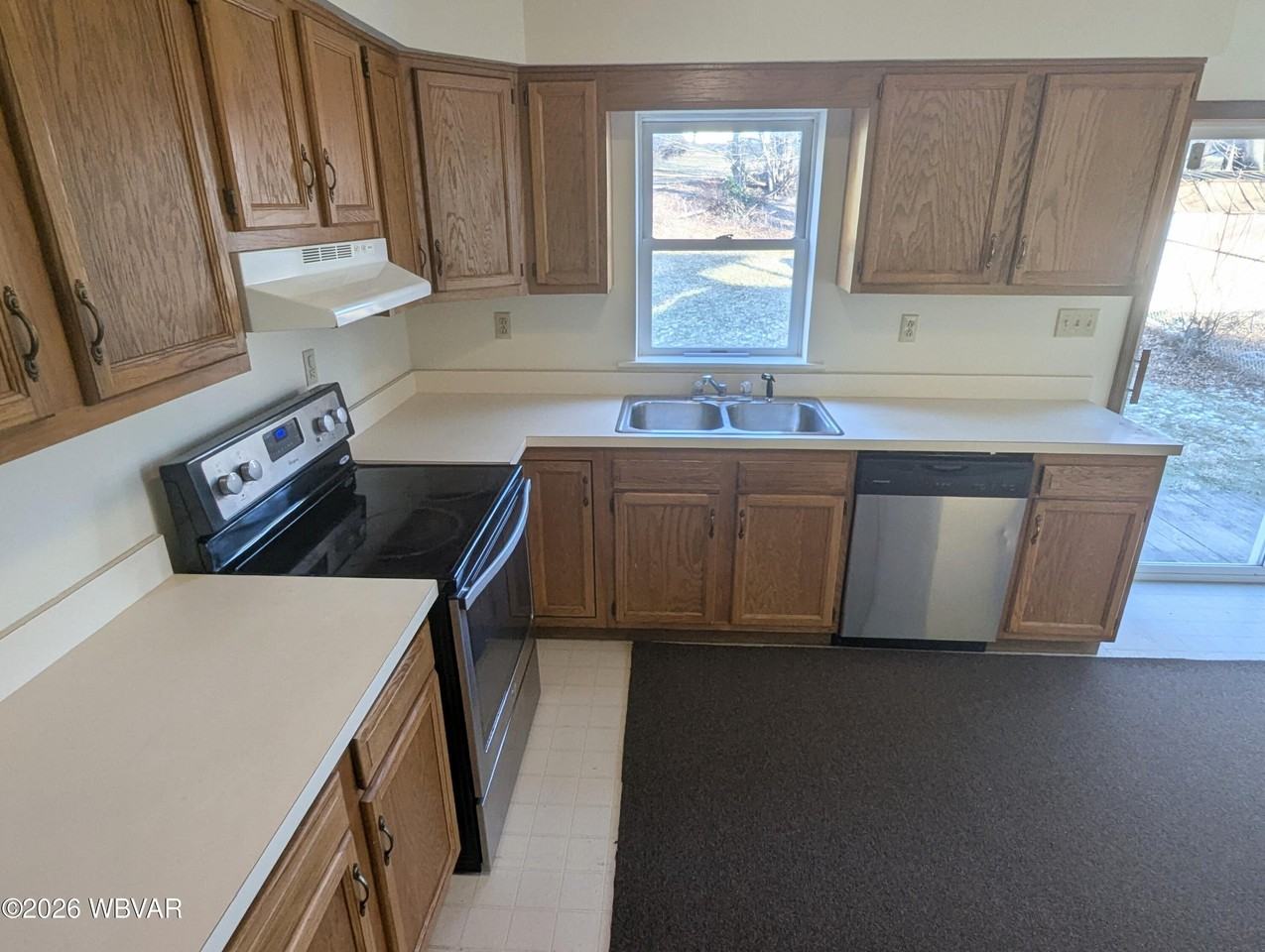 804 Wildwood Blvd - Photo 7 of 22