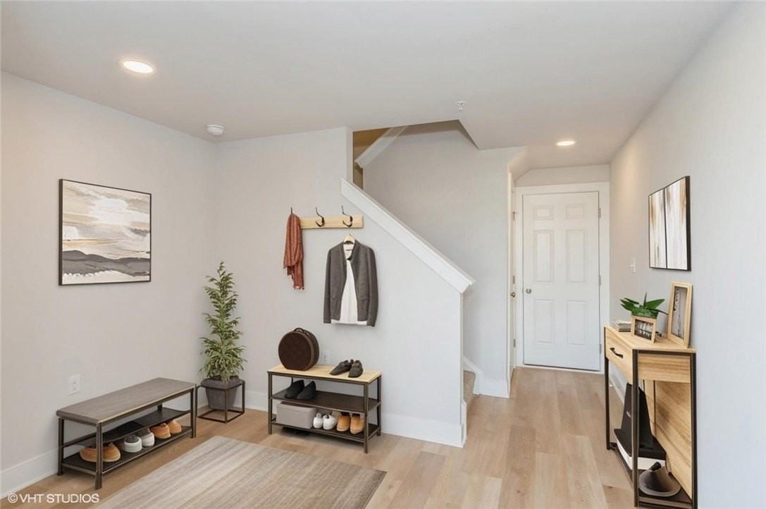 403 Cranford Way - Photo 5 of 50