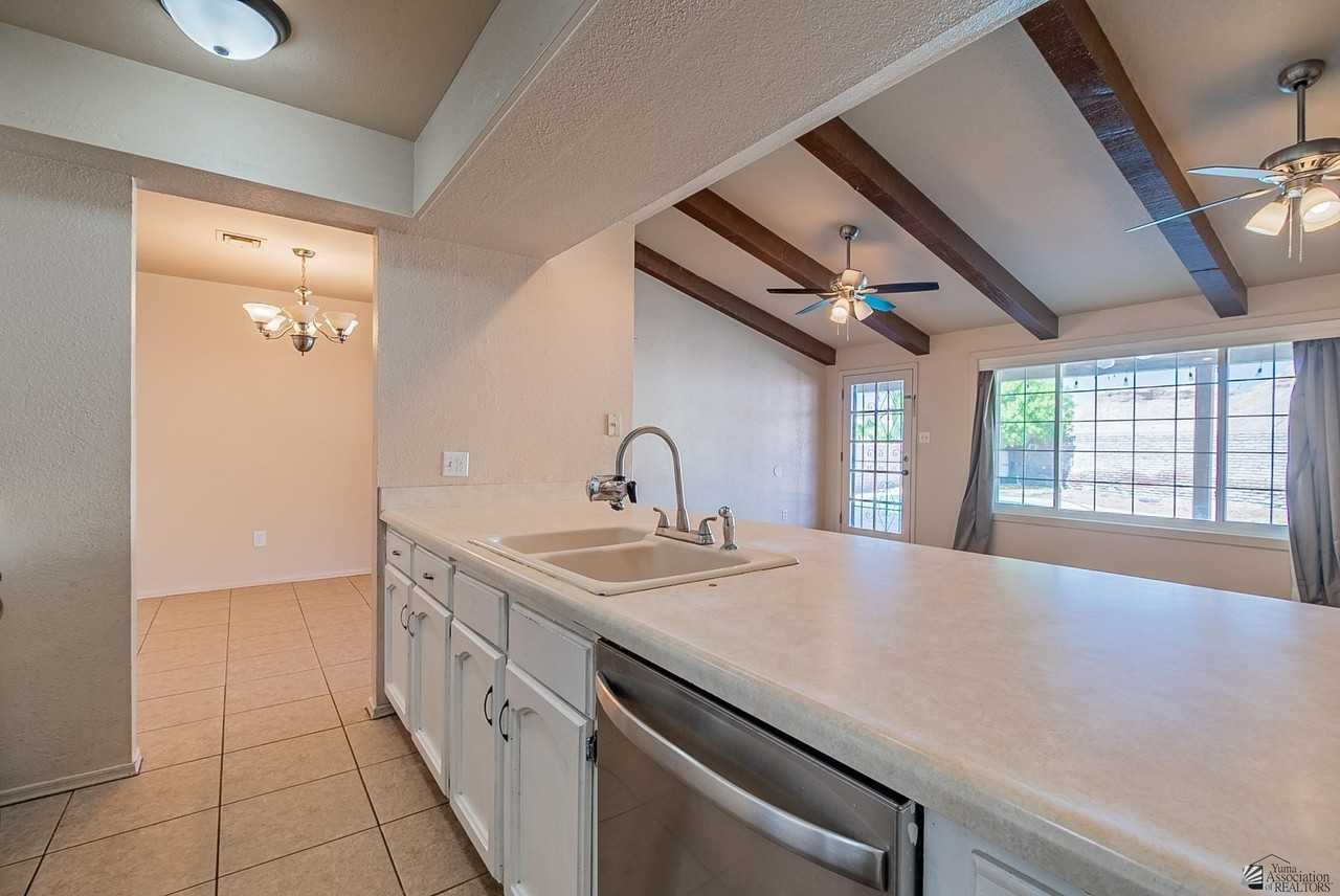 1850 W 15th Ln - Photo 7 of 33