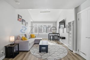 featured image of 10 27th Ave #12A
