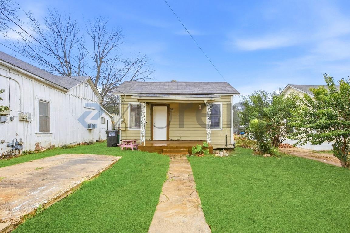 521 S Polaris St - Photo 2 of 17