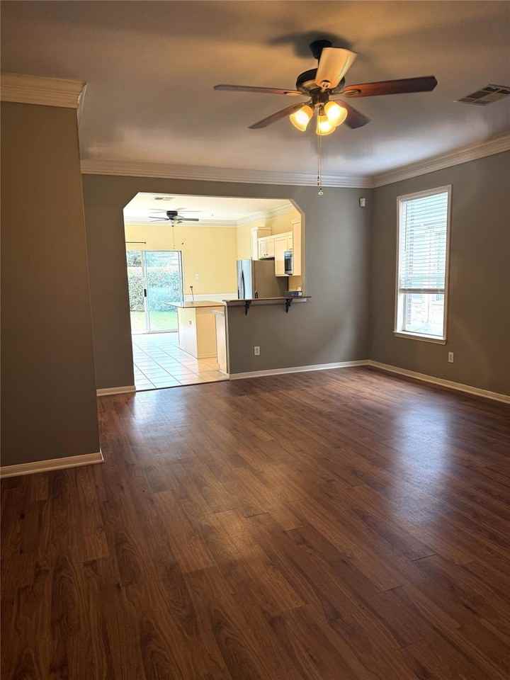 915 Saginaw Bay Ct - Photo 5 of 15