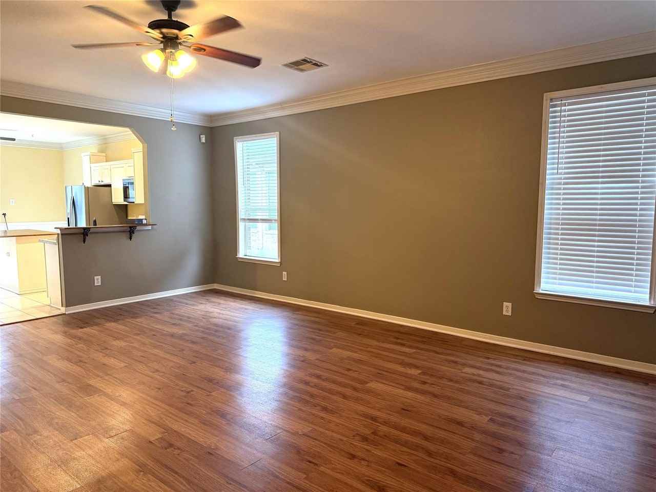 915 Saginaw Bay Ct - Photo 6 of 15