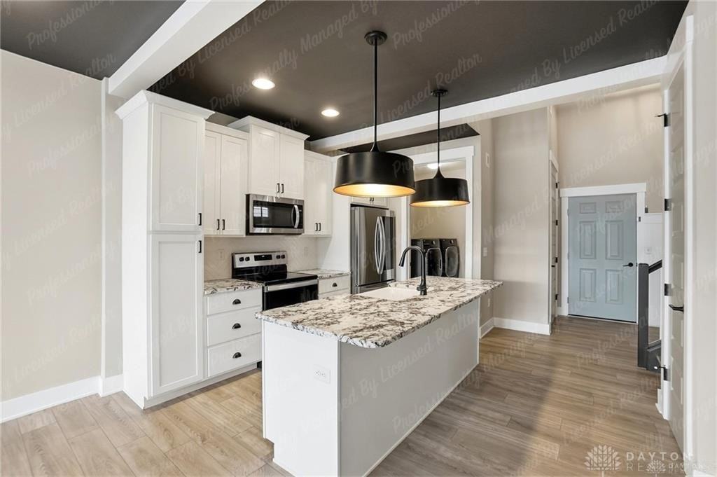 629 Bungalow Ct - Photo 7 of 44