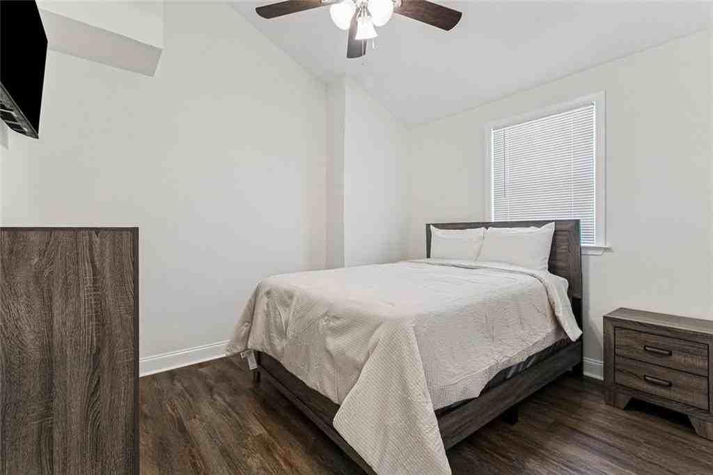 900 Fried St - Photo 7 of 12