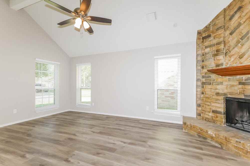 17003 Spruce Run Dr - Photo 4 of 17