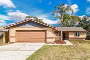 featured image of 633 Timber Bay Cir W