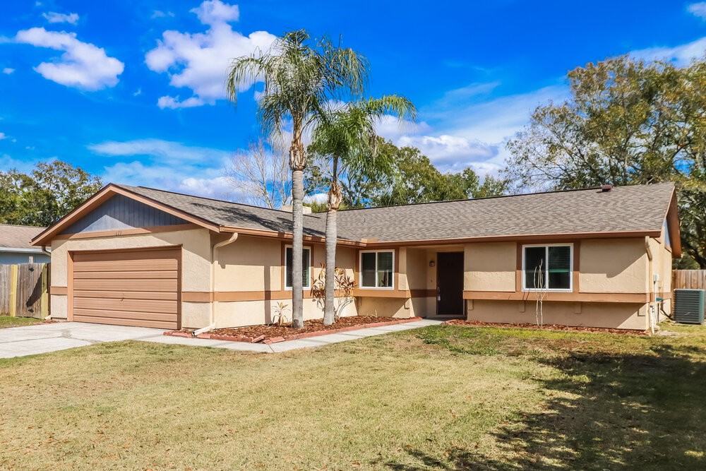 633 Timber Bay Cir W - Photo 3 of 16