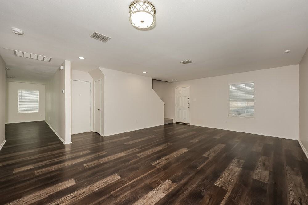 1205 Saltgrass Dr - Photo 6 of 17