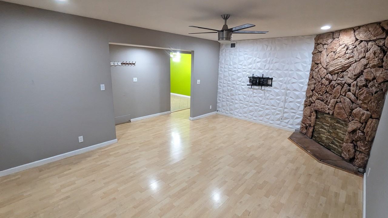 1031 Clyde Avenue #1804 - Photo 2 of 39