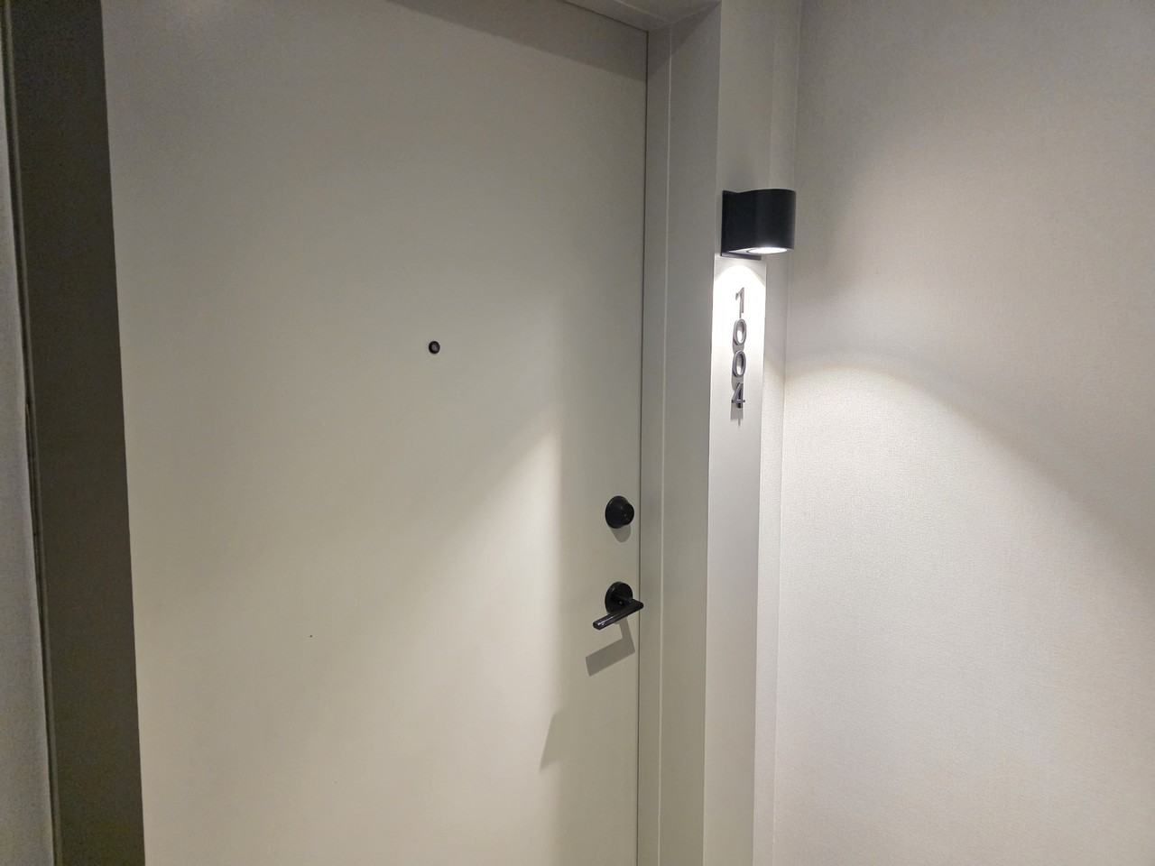 8020 Derry Road - Photo 2 of 20