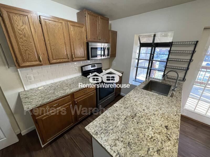 2062 Jasmine Rd - Photo 2 of 23