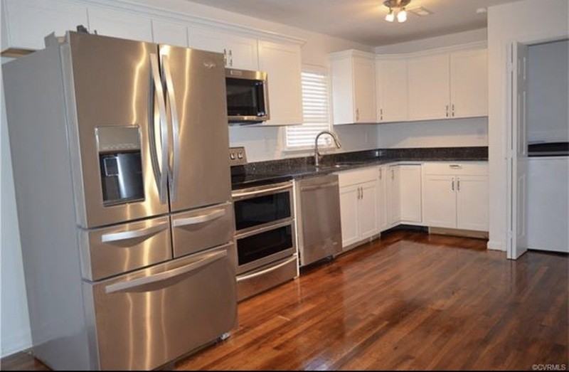 8990 Becton Rd - Photo 2 of 11