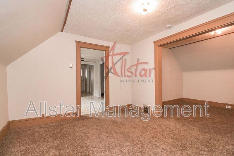 2203 Tate Ave - Photo 3 of 13