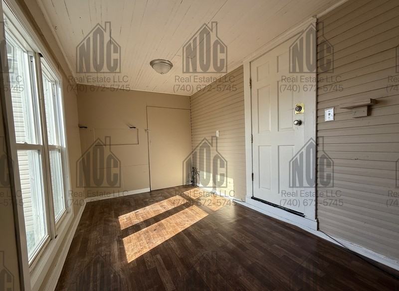 136 E Allen St - Photo 2 of 12