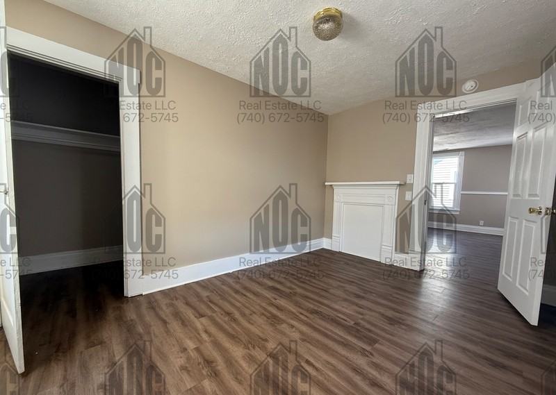 136 E Allen St - Photo 7 of 12