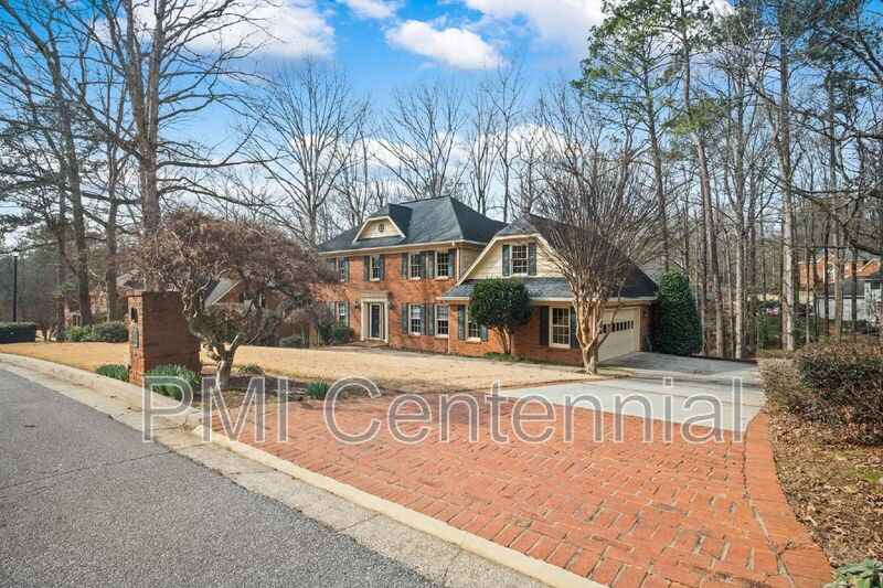 2645 Wilshire Ter - Photo 2 of 25