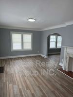 featured image of 2006 Wyndhurst Rd