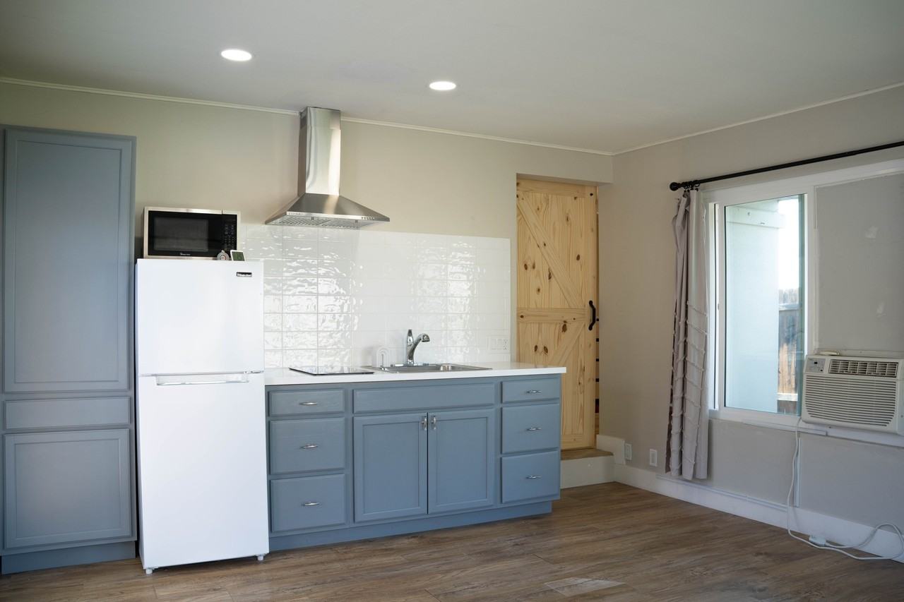 6386 Birchwood Street - Photo 3 of 29